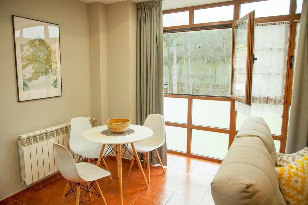 Cumbres De Los Picos Apartamento Los Abedules Poo  Exteriér fotografie